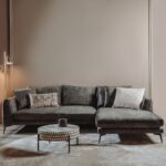 Tower Living Loungebank Nottingham 2,5 zits +chaise lounge Stof Copenhagen adore grey olive Sfeerfoto Rechts